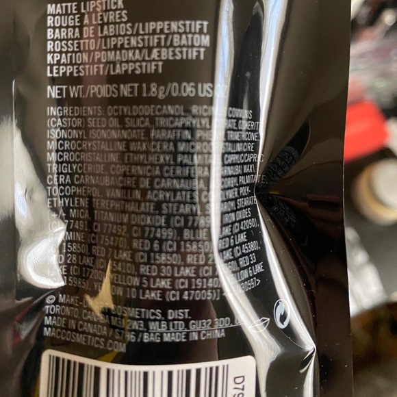 MAC mini lipstick 3 lipstick lot sealed - Picture 6 of 6